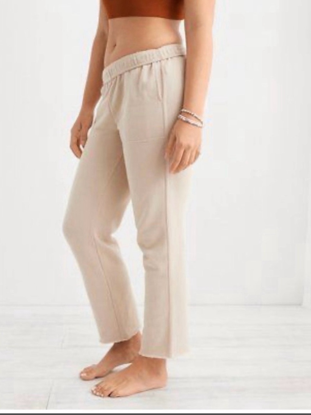 Cute women’s Aerie sweat pants small